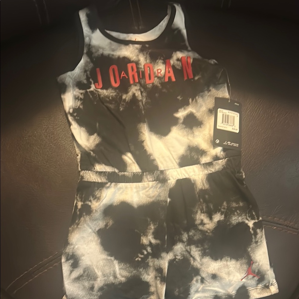 Jordan Black and White Tie-Dye Set